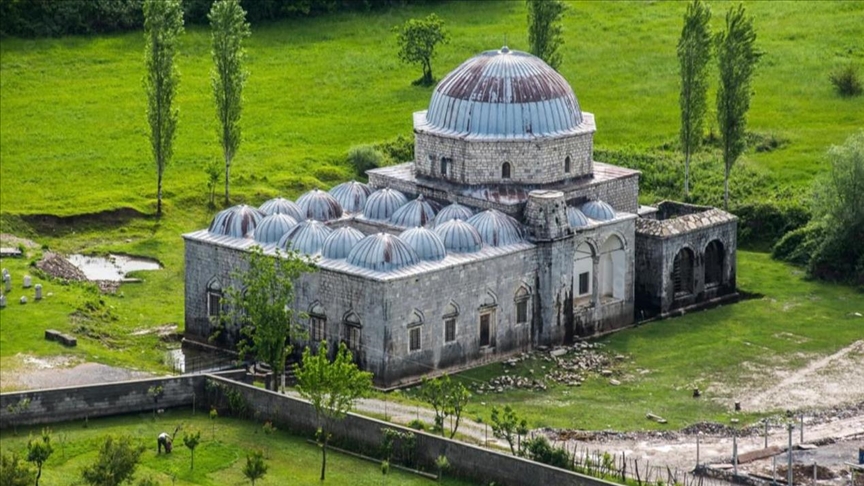 Lead Mosque